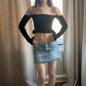 Söt topp 🩷🍵 - Jättefin ribbad topp i bra skick. 🩷🍭🥰🥰❤️