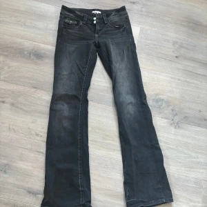 Lågmidjade bootcut jeans - Inga defekter xs/s