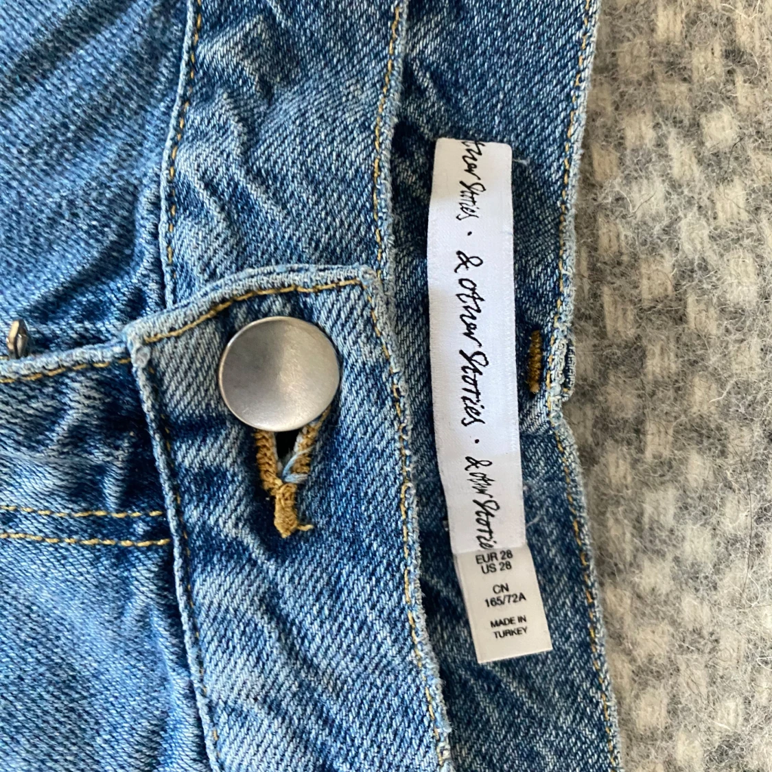 Blå jeansshorts från & Other Stories - 3