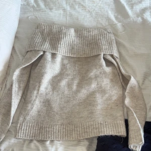 Tröja Gina tricot - Väldigt gosig och mjuk perfekt för kyligare dagar