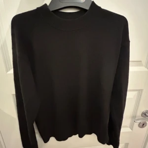 finstickad tröja  - Super fin tröja o den är aldrig använd