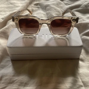 Chimi 04 Ecru - Säljer nu mina Chimi 04 Ecru. De är i nyskick och allt tillkommer. Nypris 1400 mitt pris 600kr