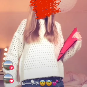 Vit stickad tröja  - Säljer en vit stickad tröja som är från Kappahl med ett luftigt hålmönster. Tröjan har långa ärmar och en rund halsringning. Köpt för cirka 500 och säljer för rimligt pris💖💖❤️STORLEK: S