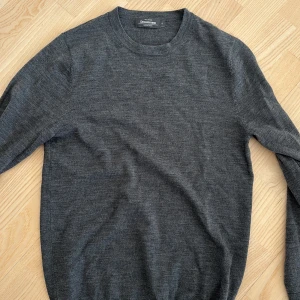 Merino wool tröja  - Skön helt ny merino wool tröja från dressman 