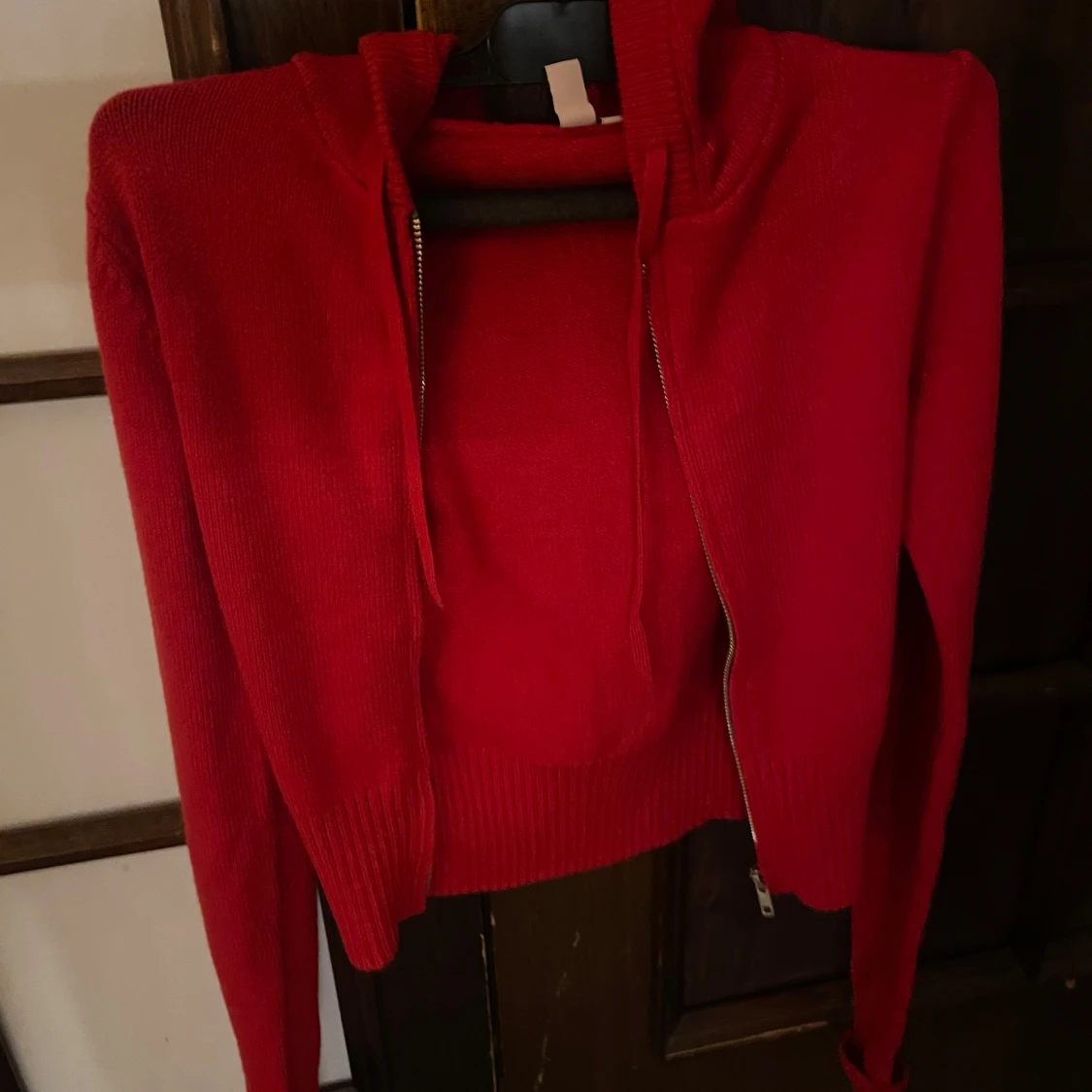 Rött set från Nelly - 2