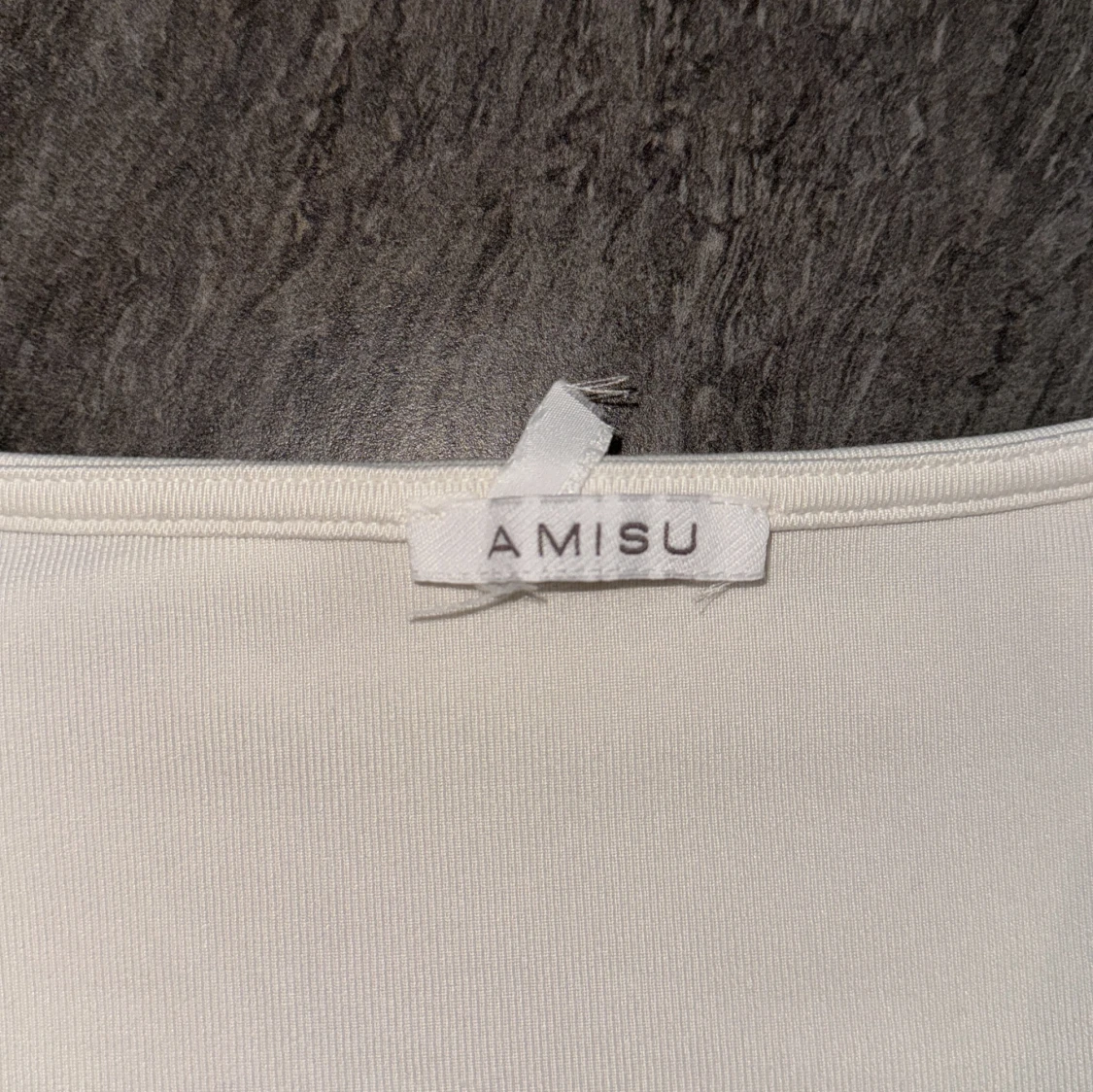 Vit kortärmad topp från Amisu - 2