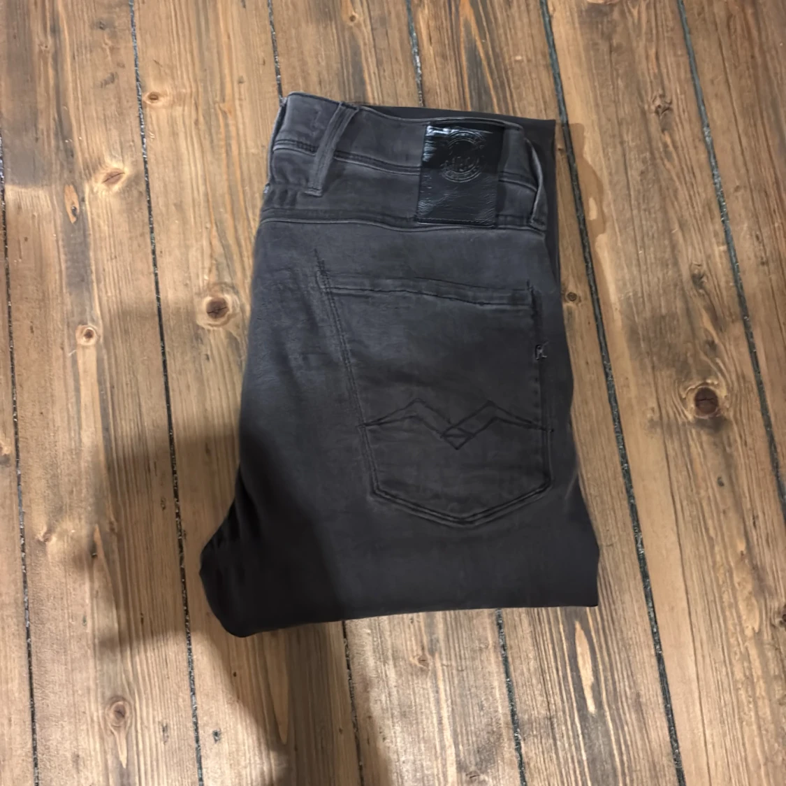 Grå jeans från Replay - 2