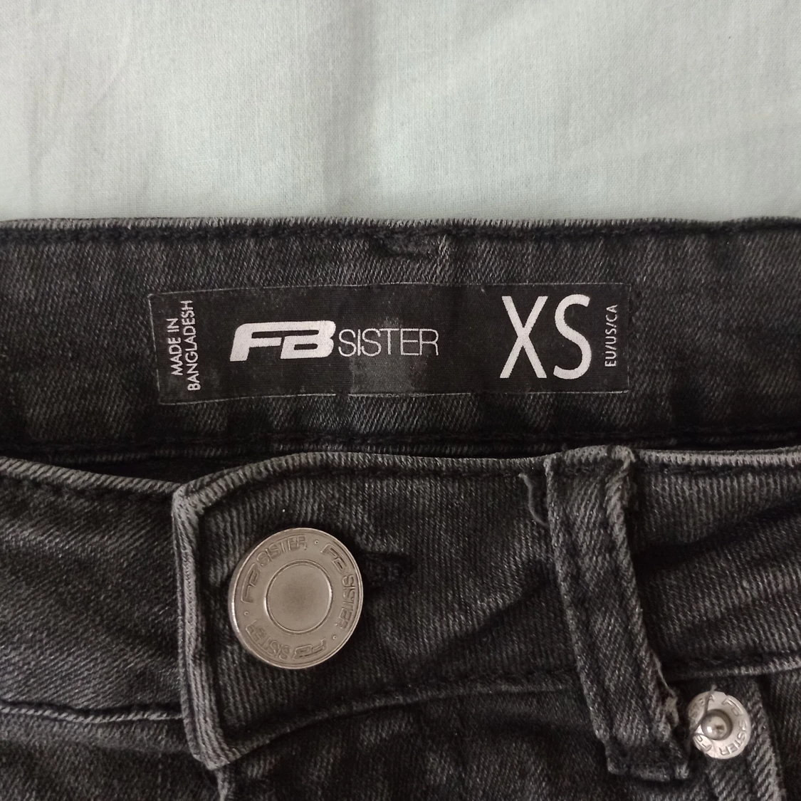 Svarta jeansshorts - 2