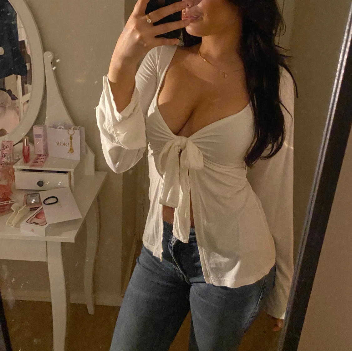 Vit långärmad knytblus - 3