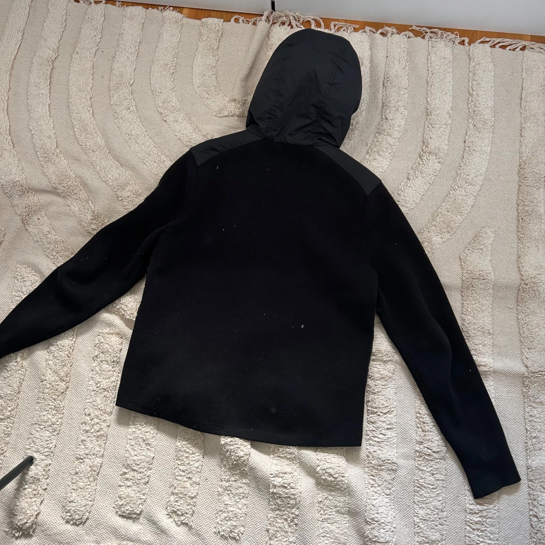 Svart hybridjacka med huva från Belstaff - 3