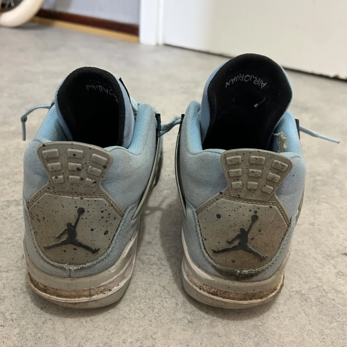 Nike Air Jordan 4 Retro University Blue - 1