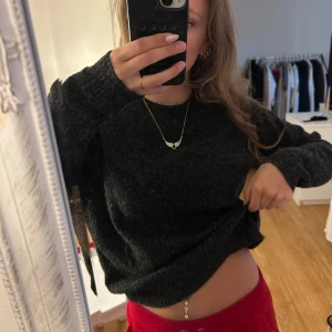 Stickad tröja  - Stickad tröja från vero Moda storlek S