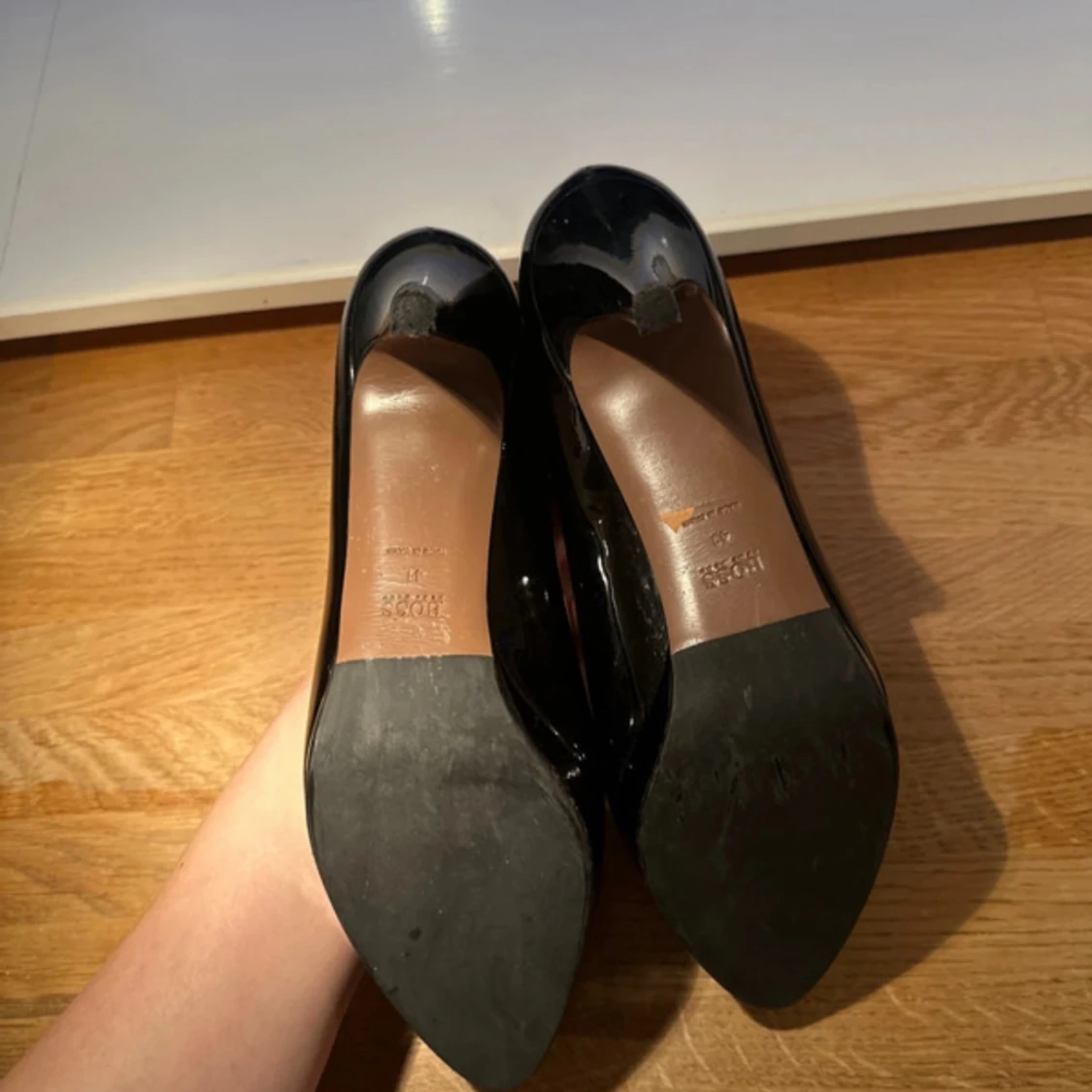 Hugo Boss högklackade skor  - 2