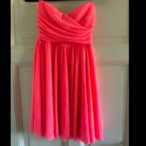 Rosa  klänning från Tally Weijl - Supersöt klänning💕