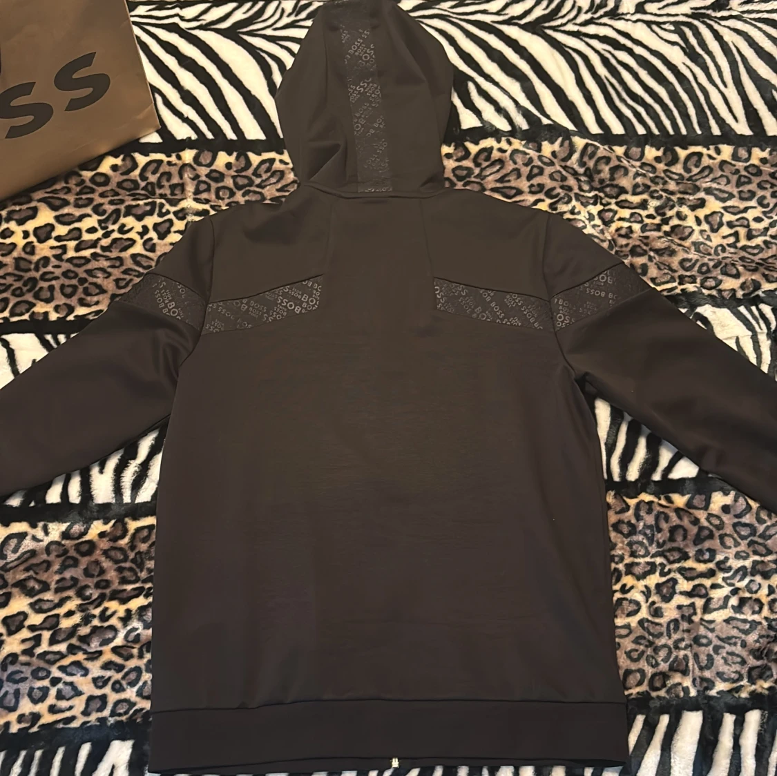 Svart kofta  från BOSS - 3