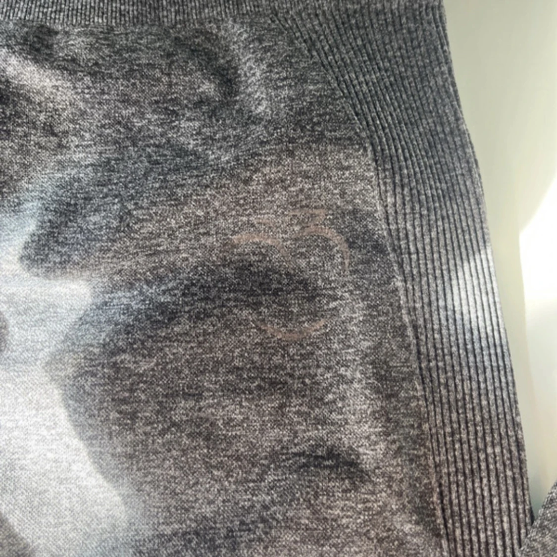 Grå ribbade träningstights från Gymshark - 2