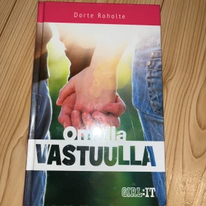 Kirja - Dorte Roholten Omalla Vastuulla kirja. Pari kertaa luettu. Kissatalous MMM, lisätietoja saa kysymällä Katsothan myös muut ilmoitukseni Mikäli hinta ei miellytä tarjoa rohkeasti 
