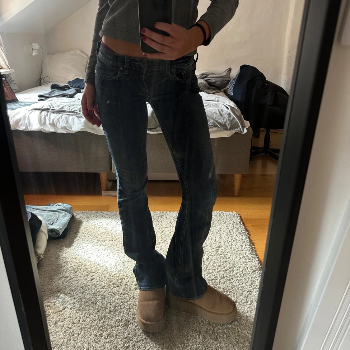 Mörkblå bootcut jeans - 1