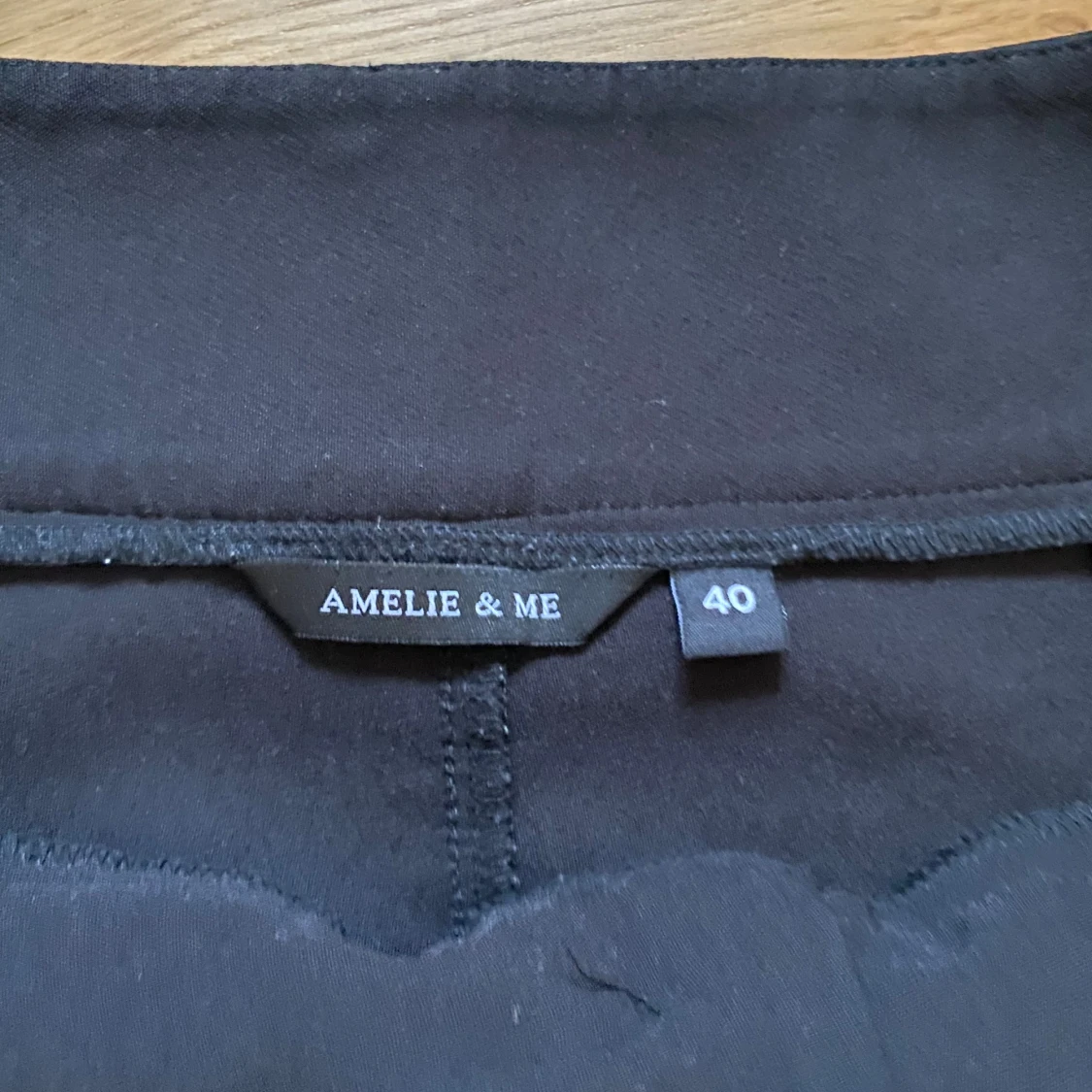 Svarta kostymbyxor från Amelie & Me - 1