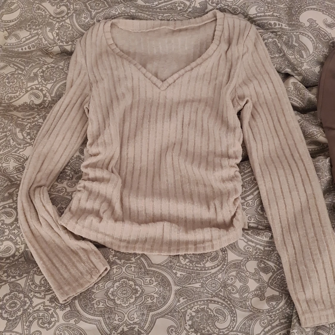 Beige ribbad långärmad topp från SHEIN