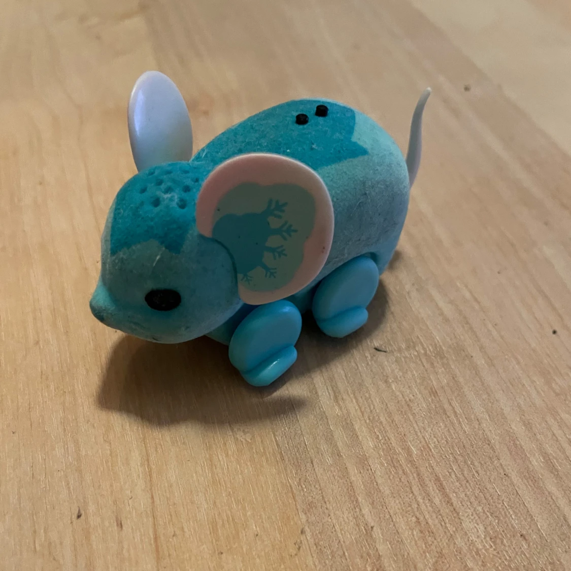 Två små levande leksaksmös  - 1