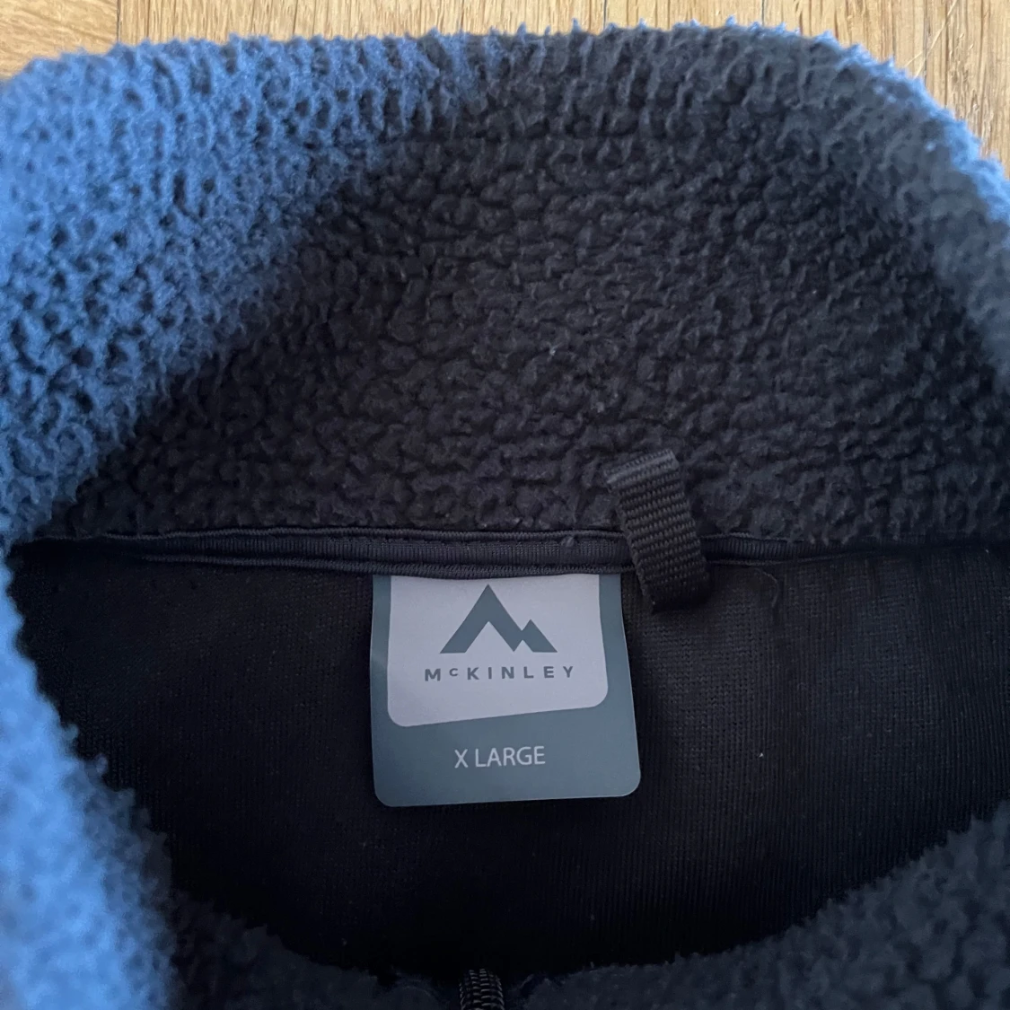 Mörkgrå fleecejacka från McKinley - 2