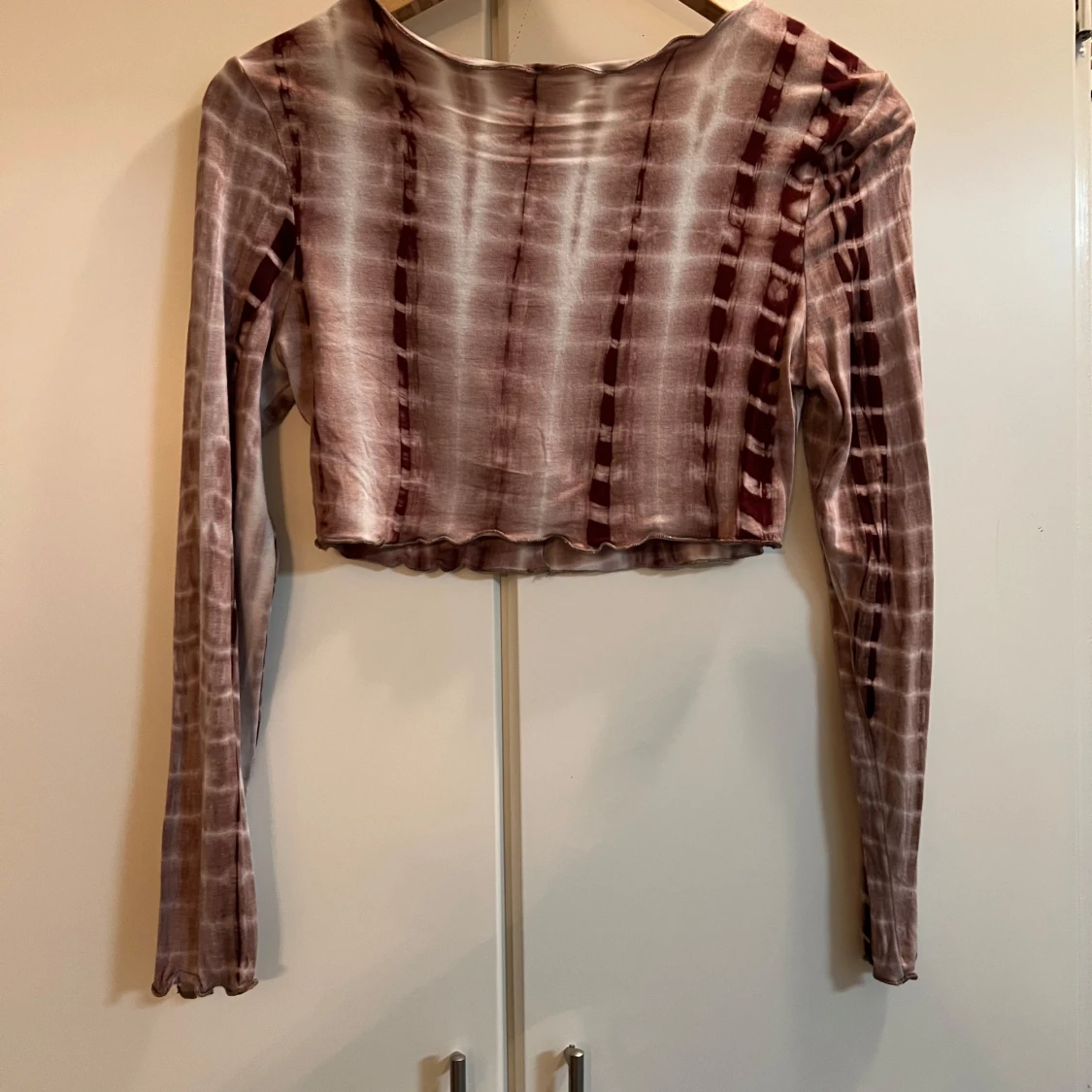 Brun- och vitrandig croppad topp - 1