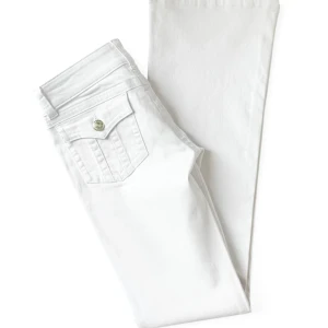 G rise jeans - INTRESSEKOLL PÅ MINA G RISE BYXOR!  Skriv om ni är intresserade! Ultra low waist byxor! Byxorna är i storlek XS tall och har innebenslängd på 90, perfekta för långa tjejer! Lite strechigt material. Kommer inte sälja för läggre än 1200 eftersom de är köpta för 1600 och knappt använda