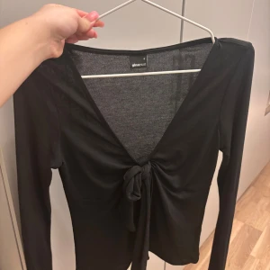 Knyt topp Gina  - Säljer jätte fin Knut topp använd nån gång men är för liten storlek för mig. 