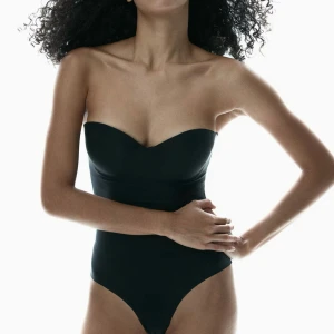 Body från Hm! - Fin body från hm i storlek 75b! Aldrig använd💓saknar banden men lika fin som banduo 