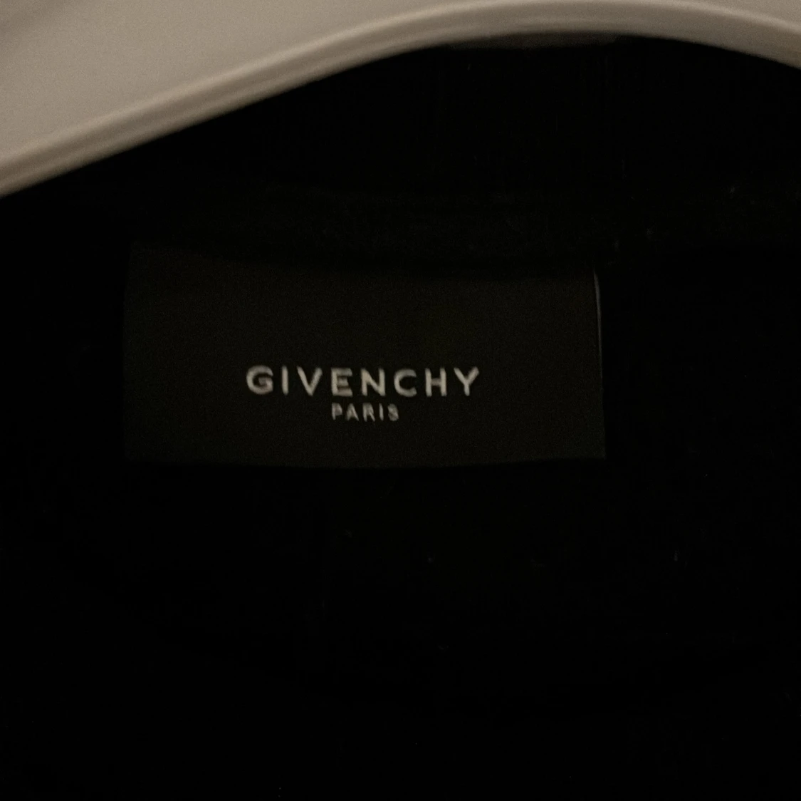 Svart tröja från Givenchy - 1