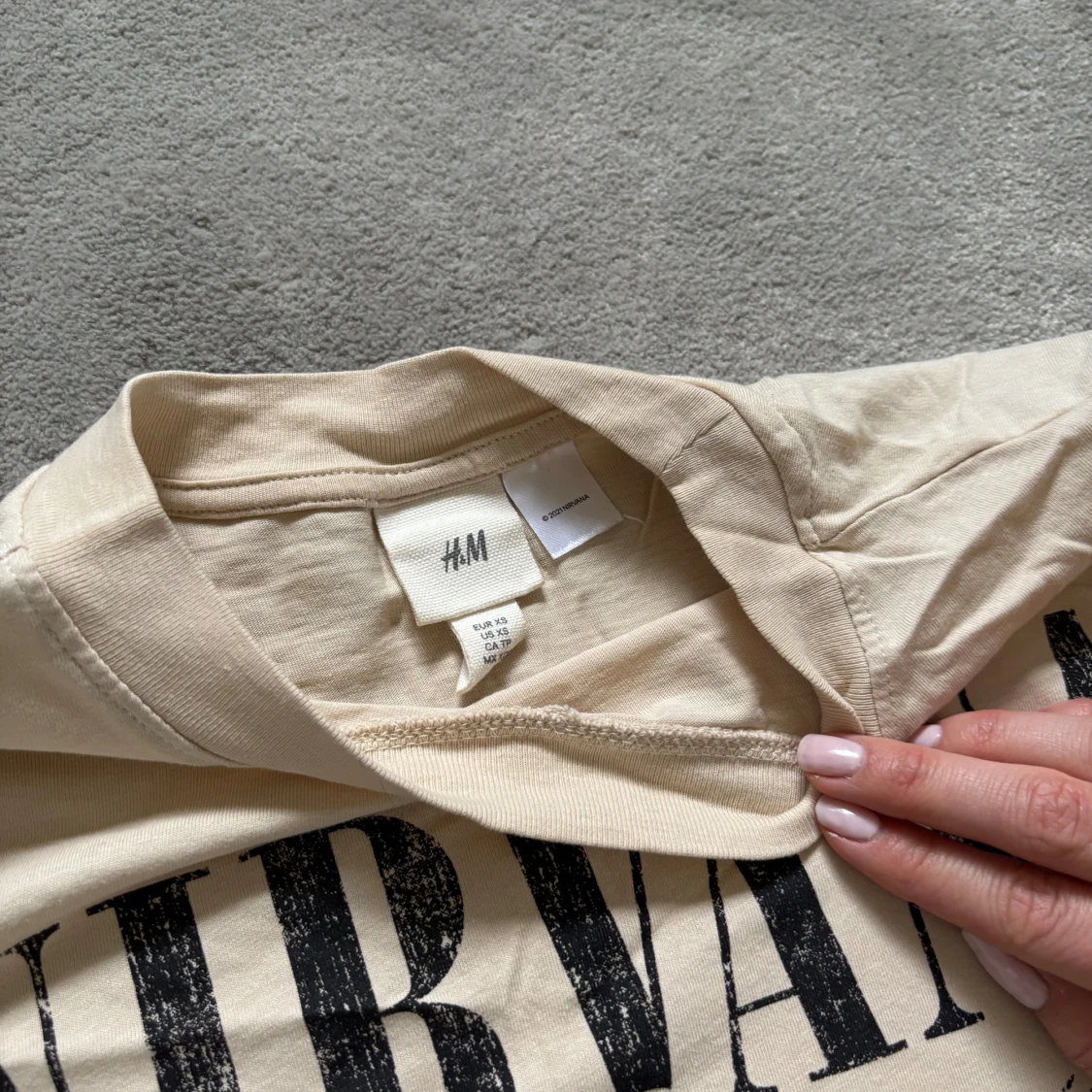 Beige Nirvana t-shirt från H&M - 1