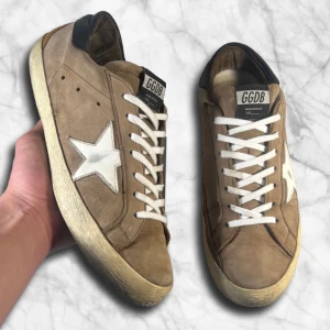 Golden goose superstar - Storlek: 44 | og: dustbag | skick: 9/10 | pris: 2299