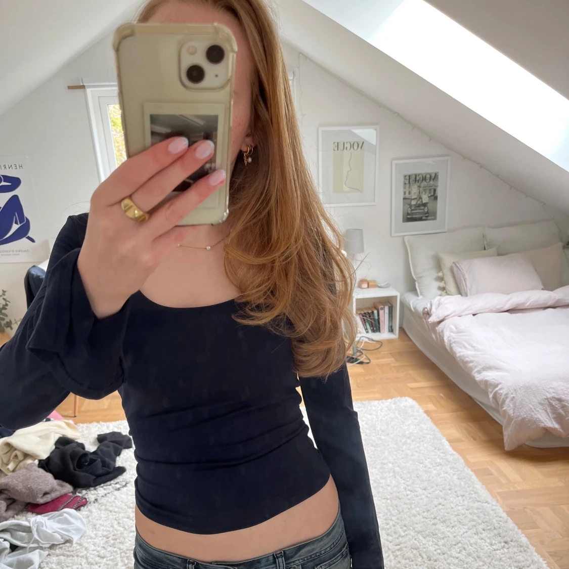 Mörkblå långärmad topp från Gina Tricot