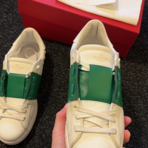 Valentino skor - Feta skor obs ej sula