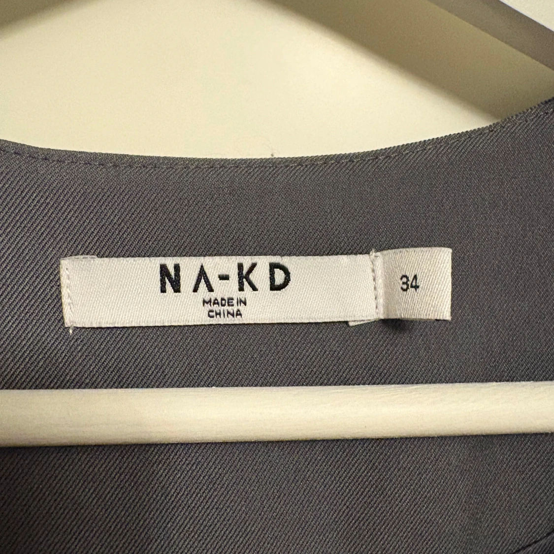 Oversized grå väst från NA-KD - 2