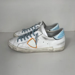 Philippe Model PRSX - Philippe Model PRSX sneakers. Skick: 9/10. Retail: 3500 SEK.
