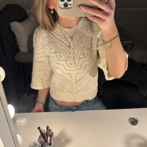 Stickad topp  - Stickad topp från vero Moda! 