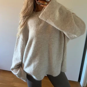 Ulltröja - Mysig ulltröja i storlek L🤍🫧🫧 