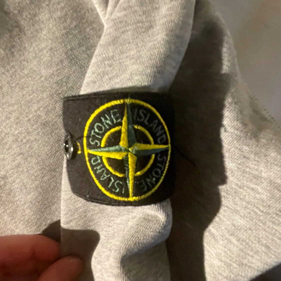 Grå sweatshirt från Stone Island - 1