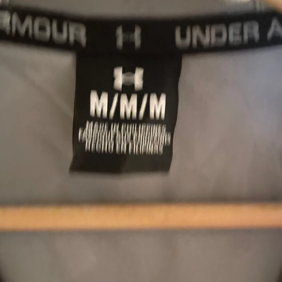 Under armour windbreaker  - 1