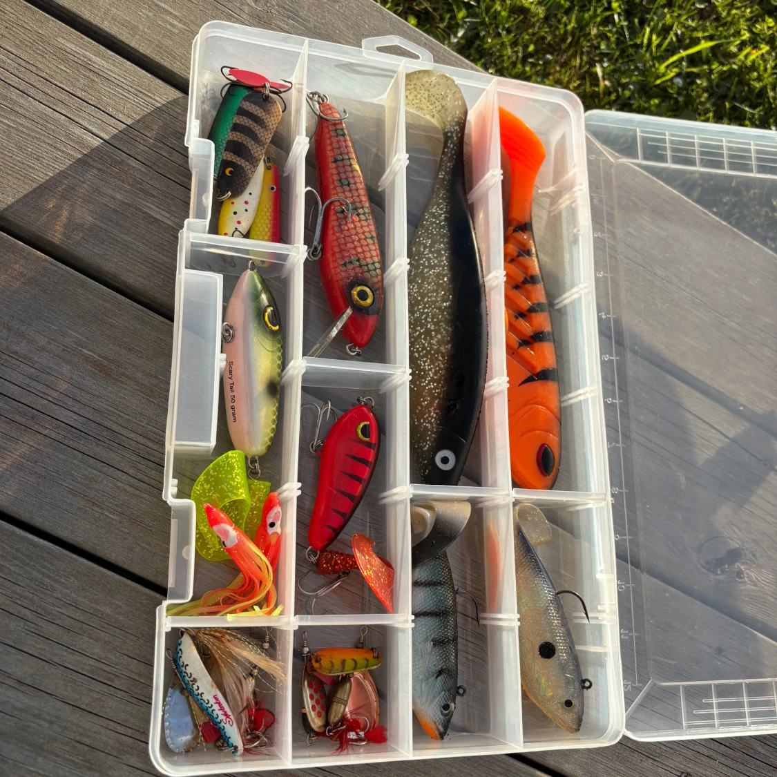 Fiskedrag i plastlåda - 4