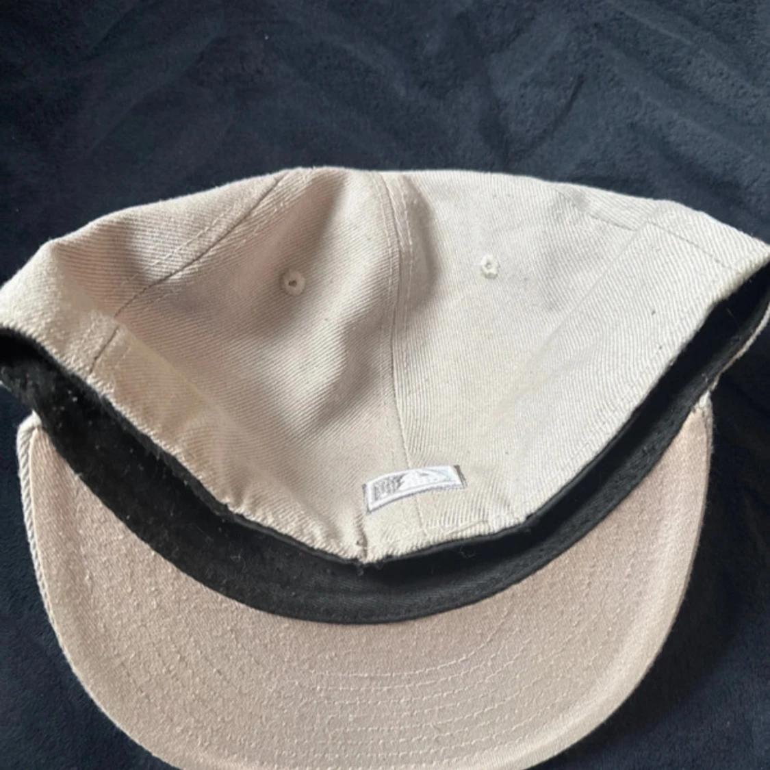 Beige LA-keps från New Era 59FIFTY - 1