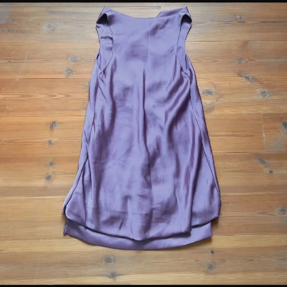 Lila vintage silkesklänning