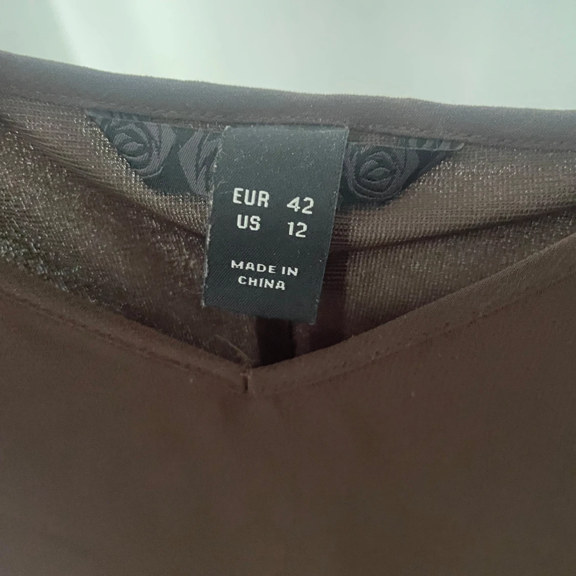 Brun långklänning med tunna axelband från H&M - 2