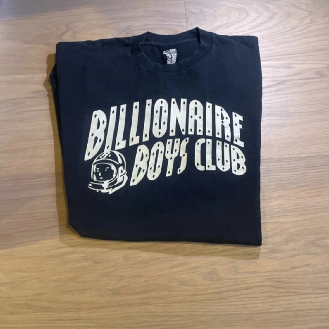 Svart t-shirt från Billionaire Boys Club
