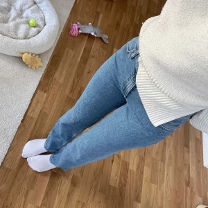 Blå raka jeans från Lee - Jeans från Lee, så snygga! Oanvända och nypris från hemsidan 1099kr.