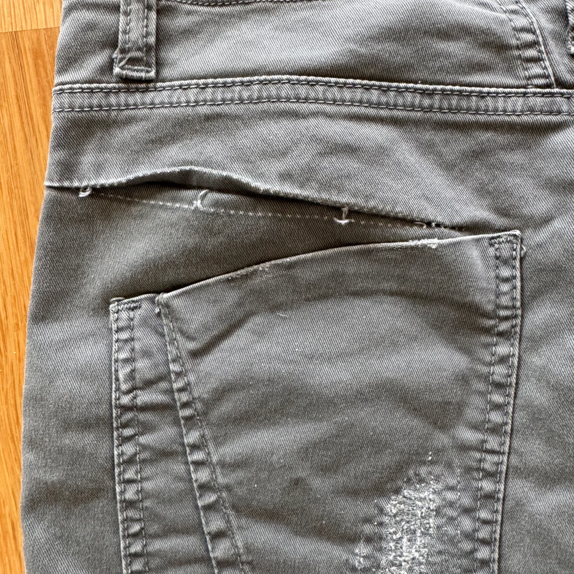 Byxa från Please - 4