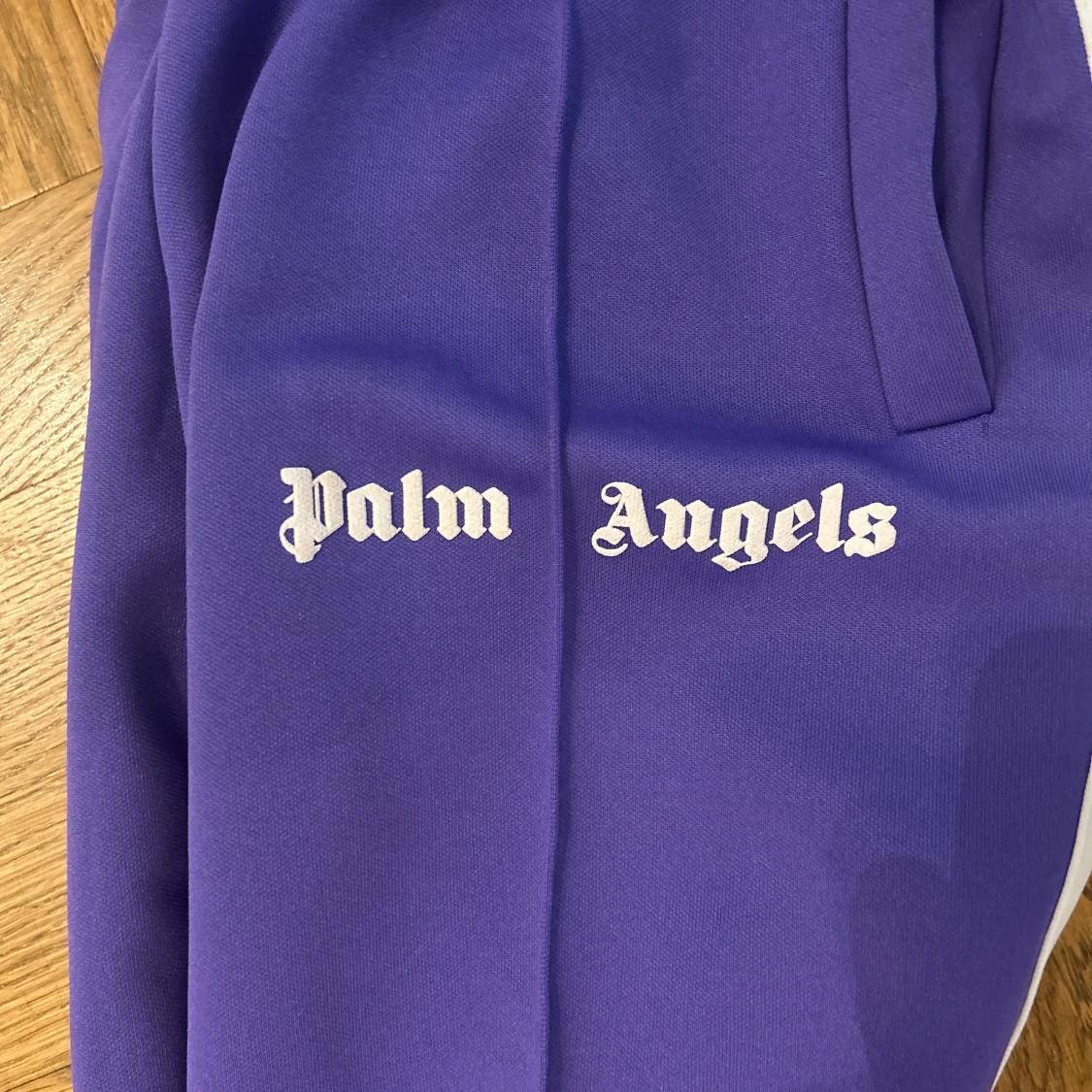 Lila tracksuit pants från Palm Angels - 2