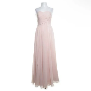 balklänning - super fin balklänning som ej passade mig! Perfekt inför 9:ans bal